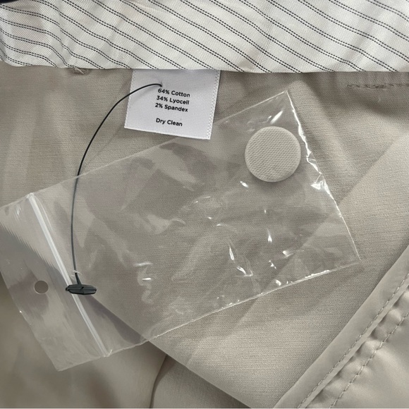 NWT. Talbots. Sz 4P Khakis. Stretchy. Excellent condition. - Picture 8 of 16